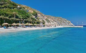 Spacious Mint Luxury Villa Access To Private Beach